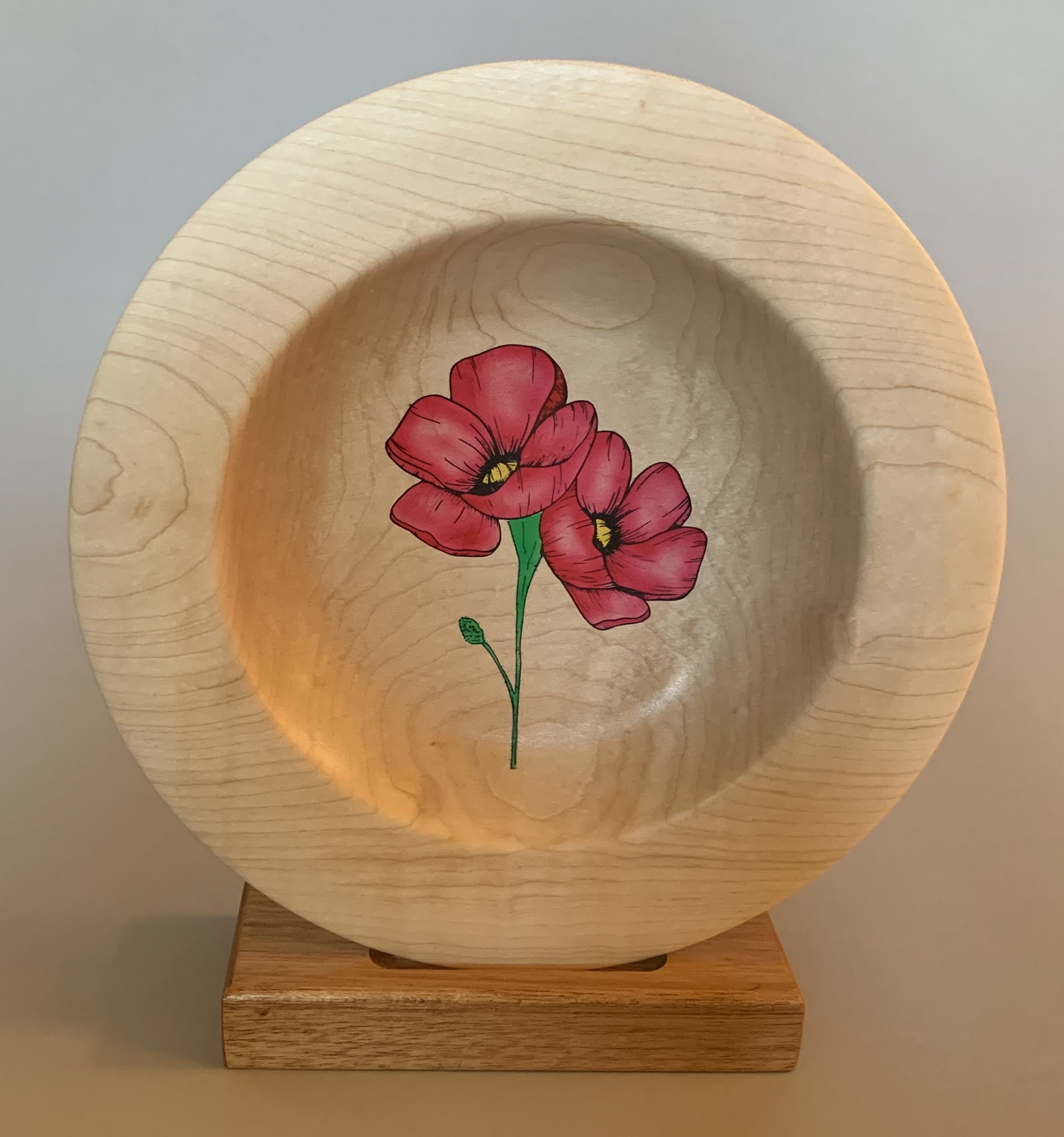 Platter with an airbrushed two red poppy flowers